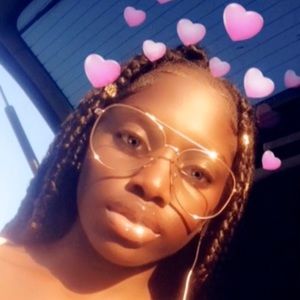 Meet your Posher, Miya